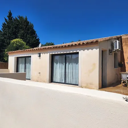 Maison Cosy Avec Parking Privé Et Climatisation Nimes